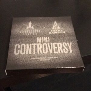 Mini Controversy Palette
